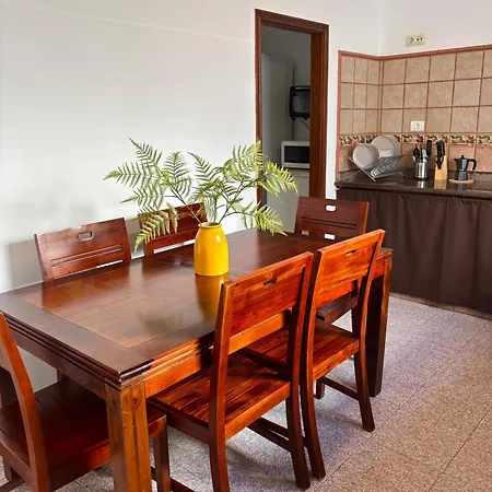 Casa Vistabuena, Golf, Jacuzzi, And Views Holiday home *